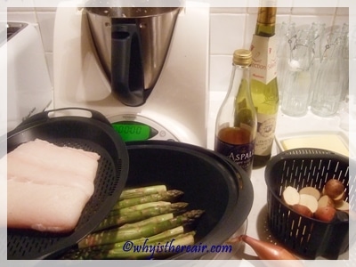 Steamy Dinners: fish, asparagus and beurre blanc sauce Varoma meal