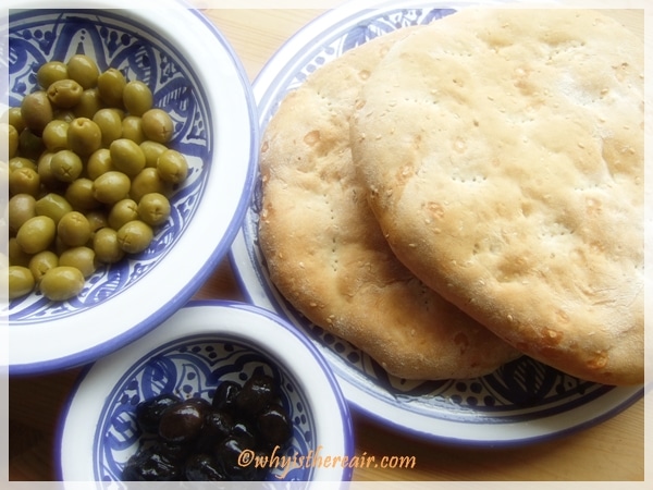 Flat and Sassy: Khobz Moroccan Flat Bread