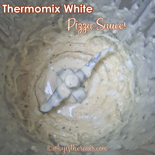 whte pizza sauce in Thermomix bowl